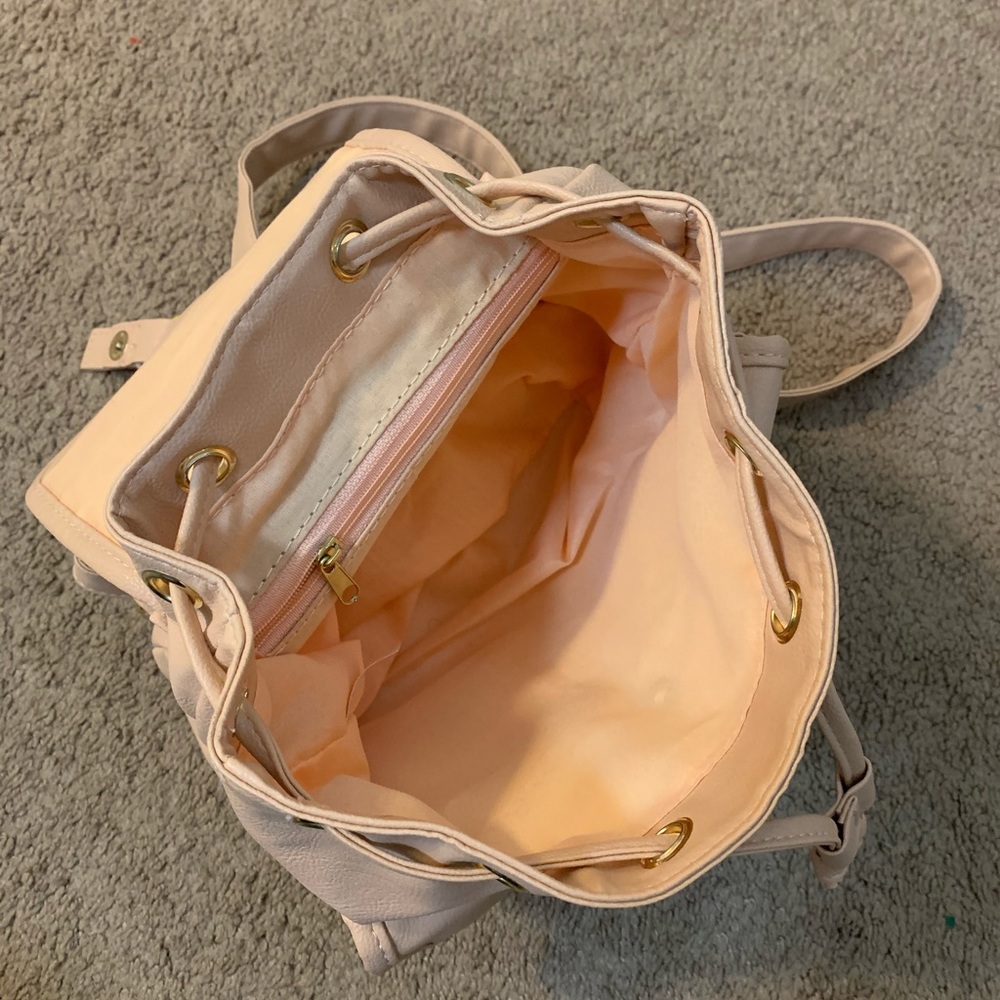 Backpack - Picture 3 of 3